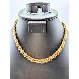 Vintage Gold Tone Textured Polished Basket Weave Chain Link Collar Necklace